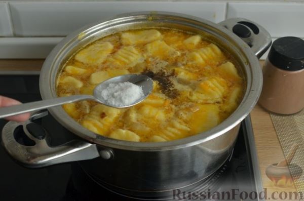 Куриный суп с картофельными ньокками